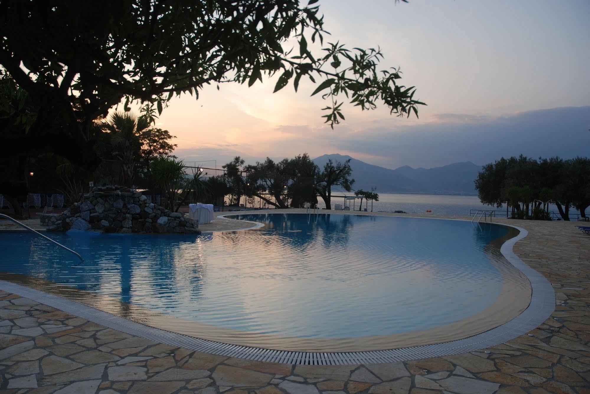 Florida Blue Bay Resort & Spa بساثوبيرغوس المظهر الخارجي الصورة