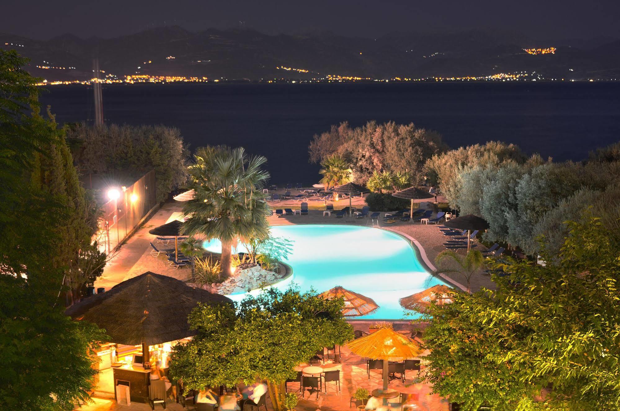 Florida Blue Bay Resort & Spa بساثوبيرغوس المظهر الخارجي الصورة